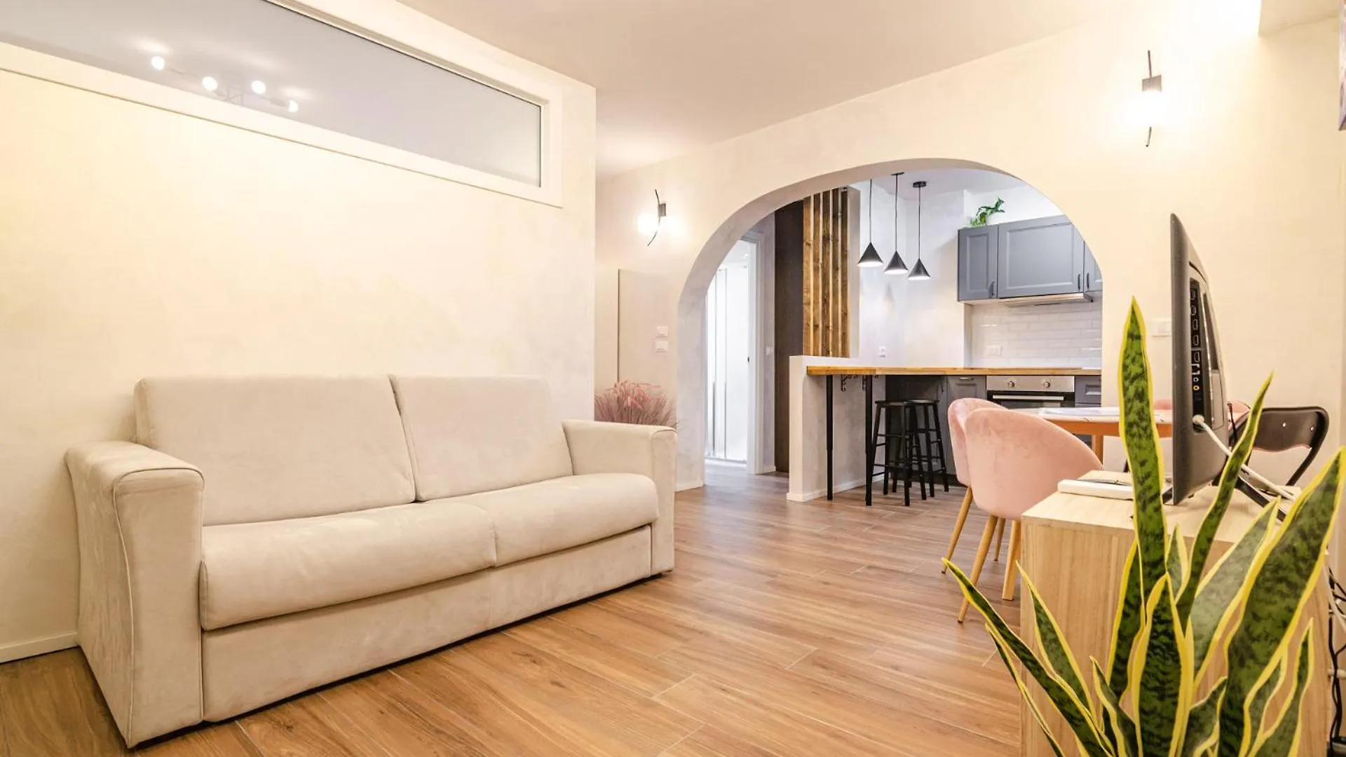 Malcontenti Home Bologna Italy