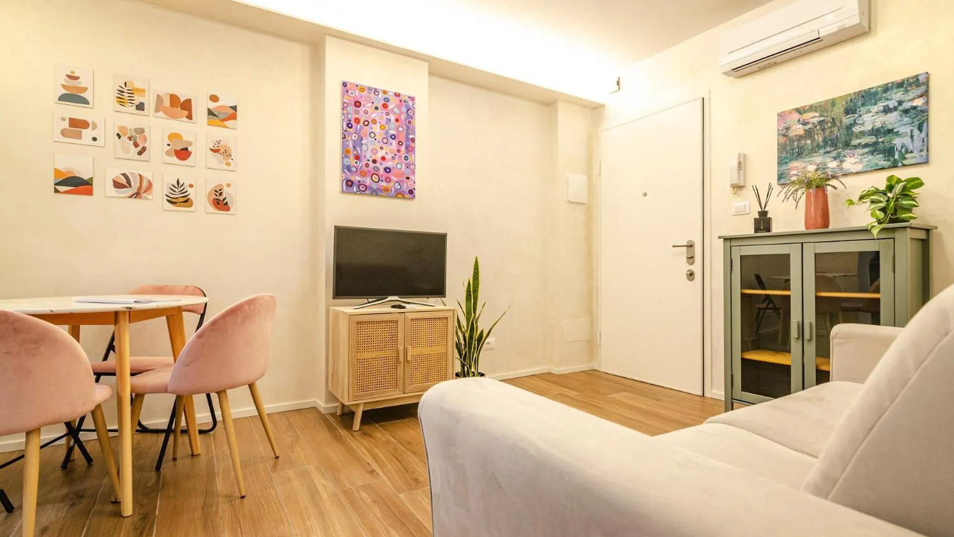 Malcontenti Home Bologna 0*,  Italia